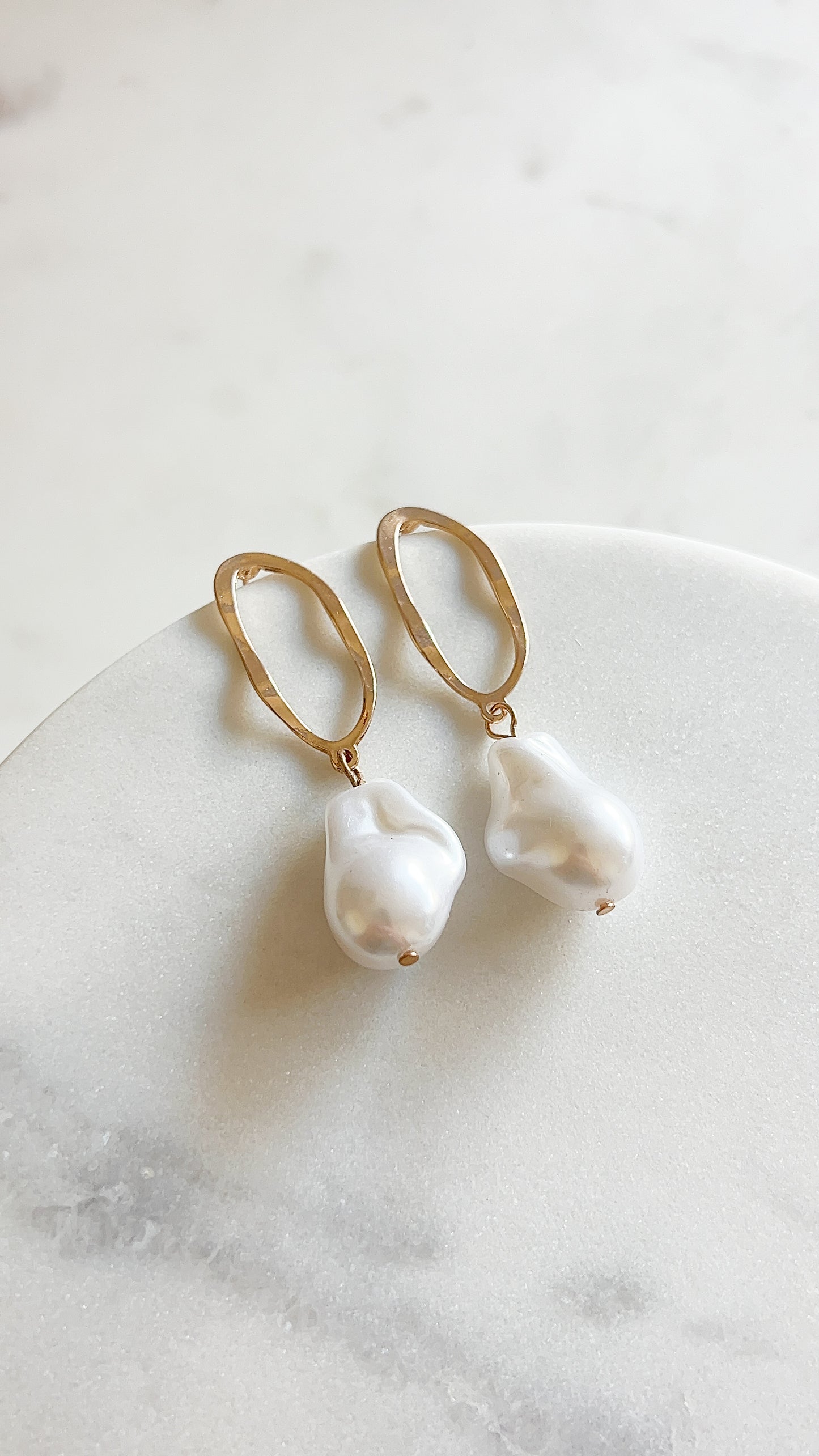 Miami Pearl Earrings