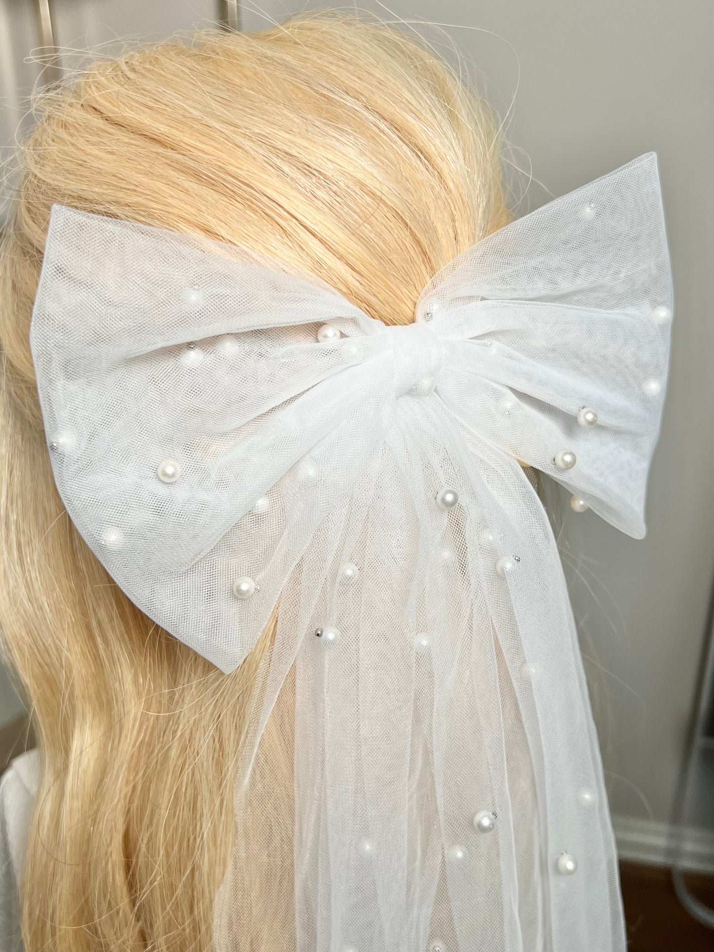 Lilly Hair Bow